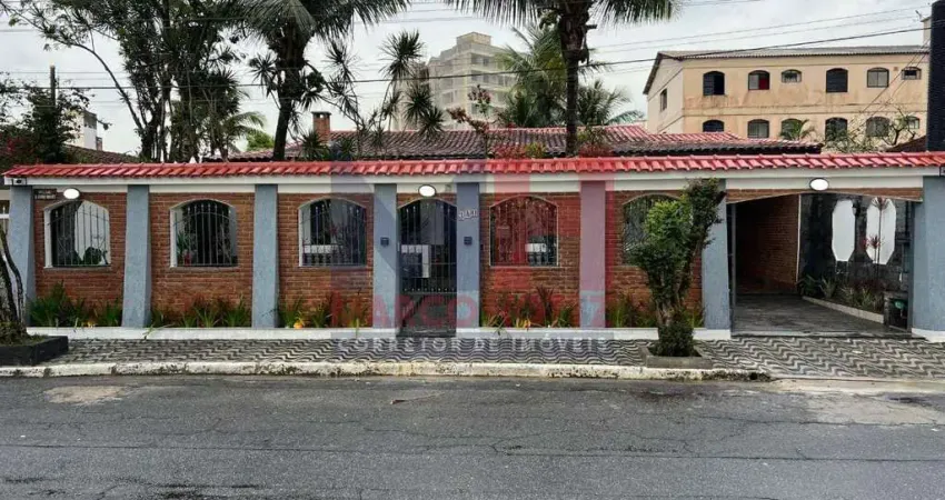 Casa com 5 quartos para alugar na Avenida Presidente Kennedy, 247, Vila Caiçara, Praia Grande