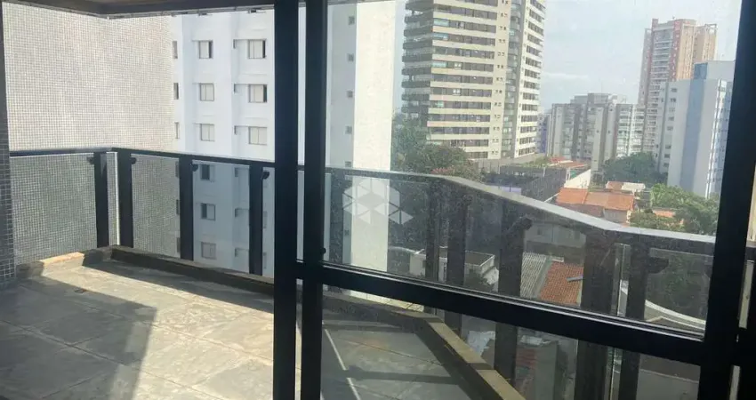 Vende-se apartamento 04 dorm, sendo 03 suítes, 03 vagas de garagem com 225m², na lapa