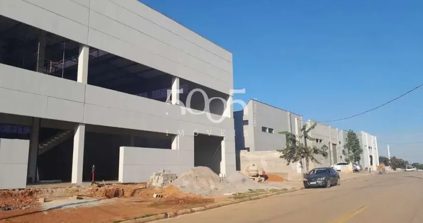 Galpão industrial com 1.500m² de área construída e 2.000m² de área total