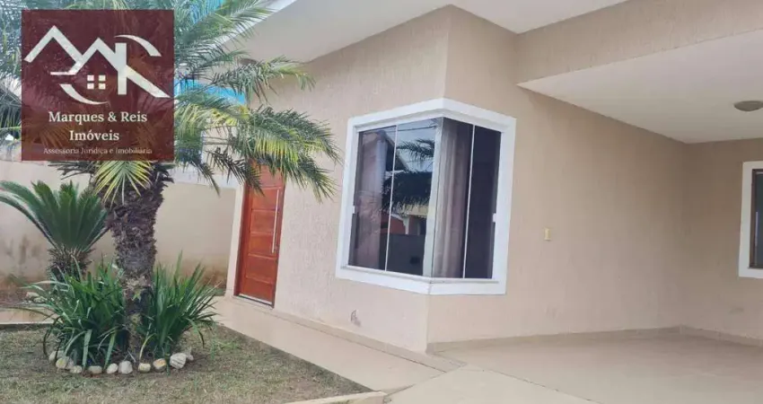 Casa com 3 dormitórios à venda, 132 m² por R$ 650.000 - Guriri - Cabo Frio/RJ