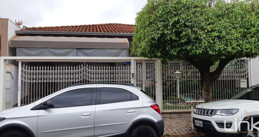 Casa com 3 quartos à venda no Centro, Barretos 