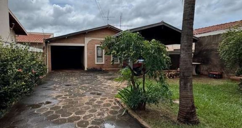Casa à Venda no Bairro Jockey Club - Barretos/SP