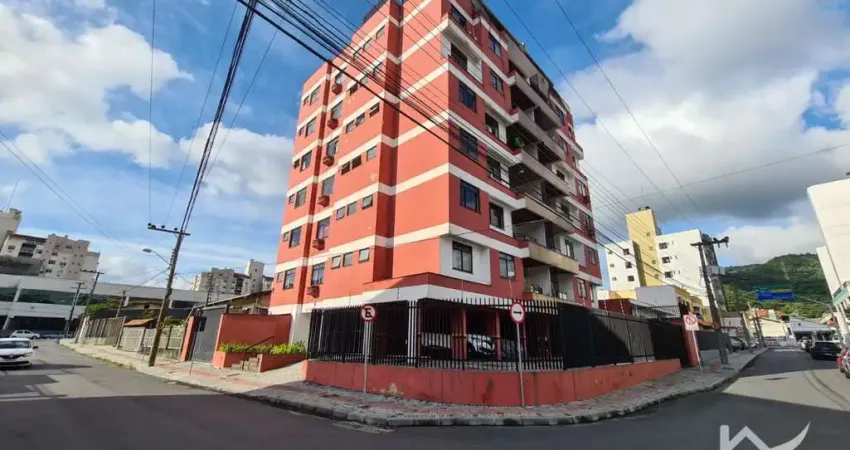 Apartamento com 3 quartos para alugar no Garcia, Blumenau 