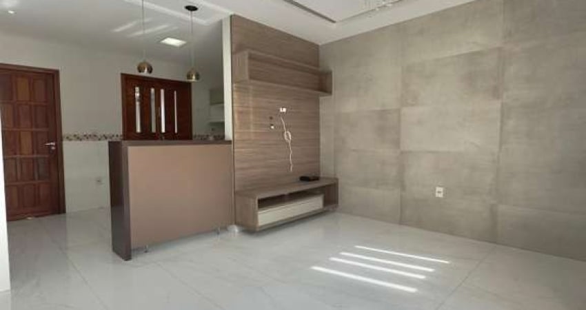 ALUGUEL - Casa duplex 2 quartos com suíte | 2 vagas de garagem em Alterosas - Serra/ES