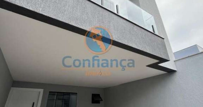 Casa Duplex 3 Quartos c/ 3 Suítes | 2 Vagas de Garagem | Quintal privativo - &amp;#128205;Colina de Laranjeiras- Serra/ES