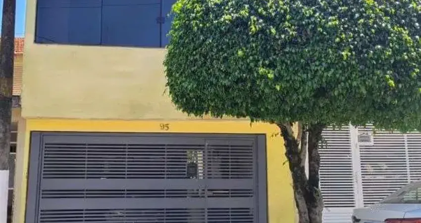 Casa em condomínio fechado com 3 quartos à venda no Jardim São Bernardo