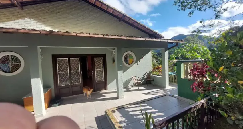 Casa para venda em teresópolis, comary, 4 dormitórios, 2 suítes, 3 banheiros, 2 vagas