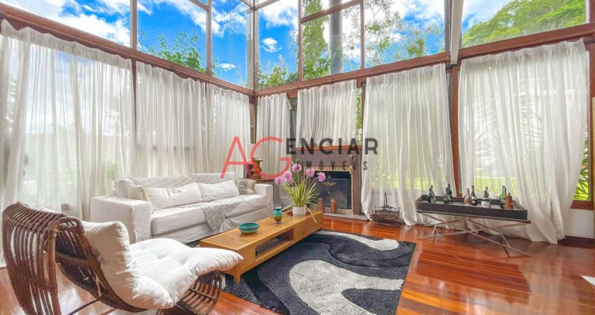 Casa EXCLUSIVA no LUXUOSO Condomínio Vale dos Eucaliptos .