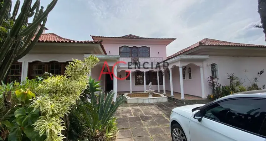 Casa à venda no bairro Bom Retiro - Teresópolis/RJ