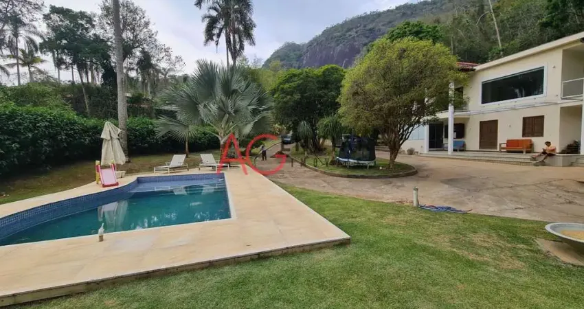 Casa com 6 quartos à venda em Itaipava, Petrópolis 