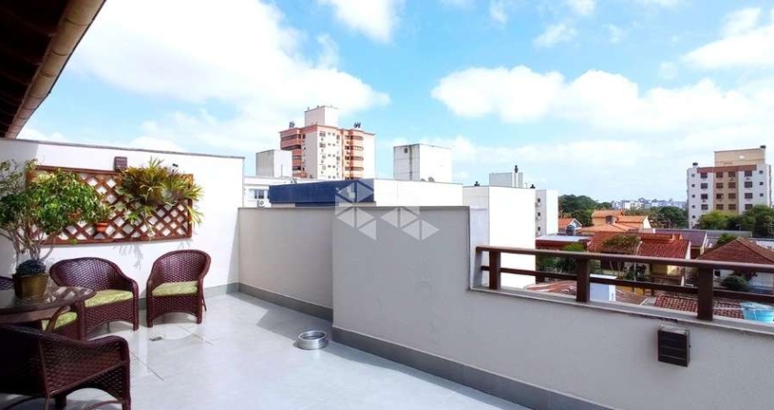 A venda Cobertura 3 dormitórios, 2 vagas de garagem, no bairro Vila Ipiranga, em Porto Alegre/RS