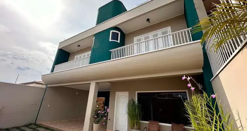 Casa à Venda em Mogi Guaçu, 2 Suítes, 274m² – Arruamento Primavera