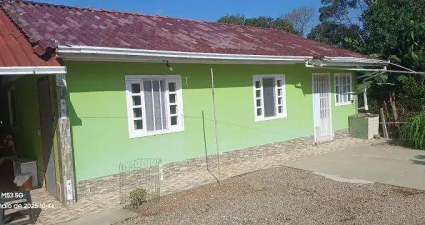 EXCELENTE CHACARA COM 1.100 M2 COM CASA 3 QUARTOS 385.000 CAMPO LARGO DA ROSEIRA S.J.P.