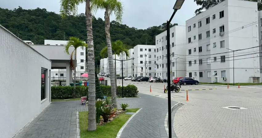 Apartamento à venda no novolar vargem grande – 2 quartos, 48 m², elevador e lazer completo próximo ao pontal oceânico