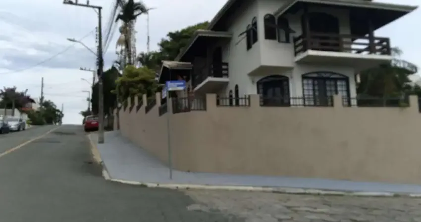 Casa para venda em barra velha, centro, 3 dormitórios, 1 suíte, 4 banheiros, 3 vagas