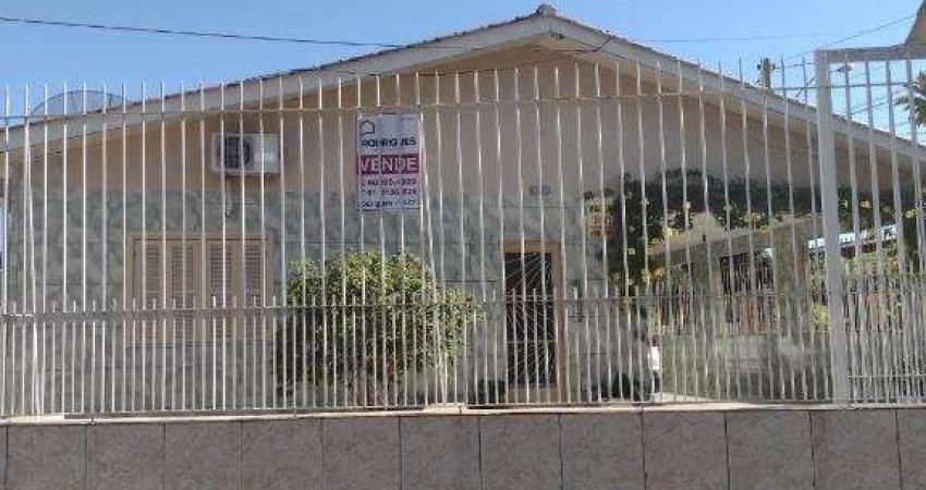 Casa com 3 quartos à venda na Rua Felipe Uebel, 1042, Santo André, São Leopoldo
