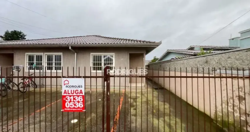 Casa em condomínio fechado com 2 quartos para alugar na Pernambuco, 348, São Jorge, Portão