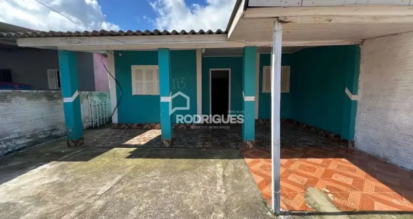 Casa com 2 quartos para alugar na Nilo Pereira Martins, 173, Albino Kern, Portão