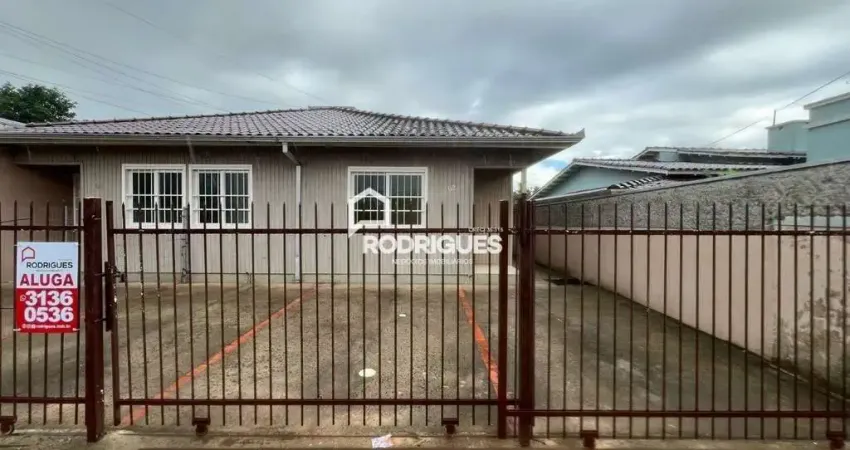 Casa em condomínio fechado com 2 quartos para alugar na Pernambuco, 348, Centro, Portão