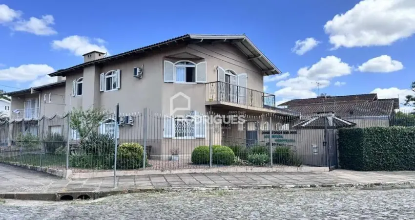 Casa com 7 quartos à venda na Rua Adelino Ferraz, 20, São José, São Leopoldo
