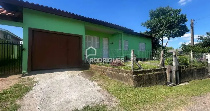 Casa com 2 quartos para alugar na Balduíno Matje, 180, Rincão do Cascalho, Portão