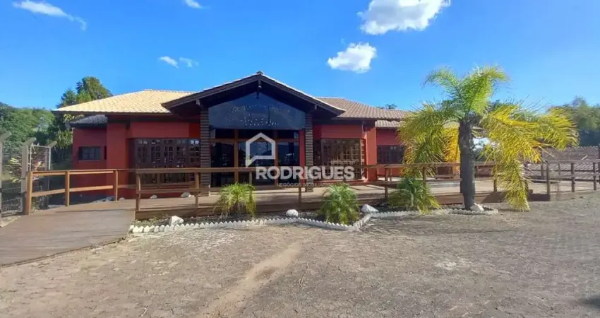 Prédio para alugar na Rs 240, 1311, Centro, Portão