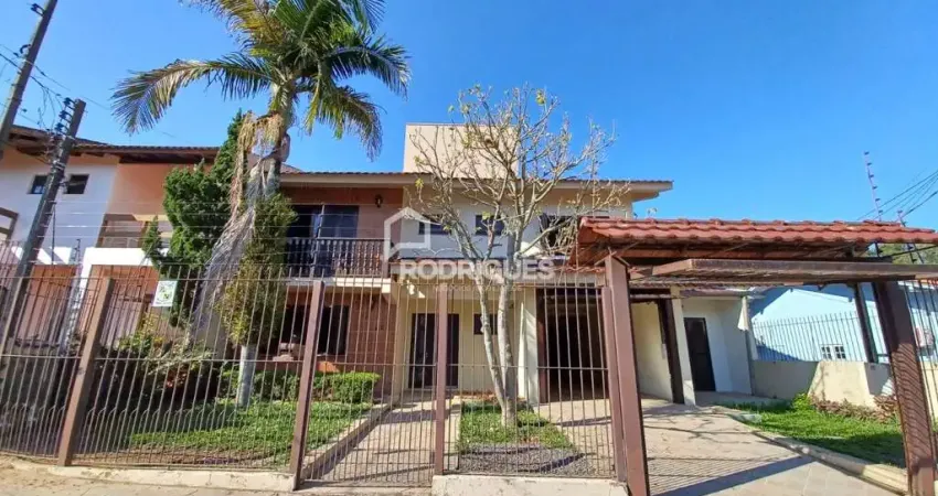 Casa com 3 quartos para alugar na Rua Tapes, 671, Pinheiro, São Leopoldo