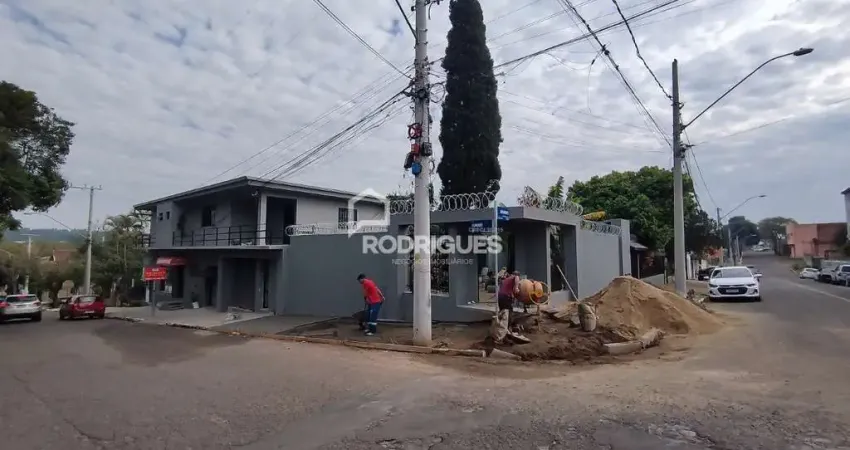 Casa com 4 quartos para alugar na Rua Guarabu, 97, Ouro Branco, Novo Hamburgo