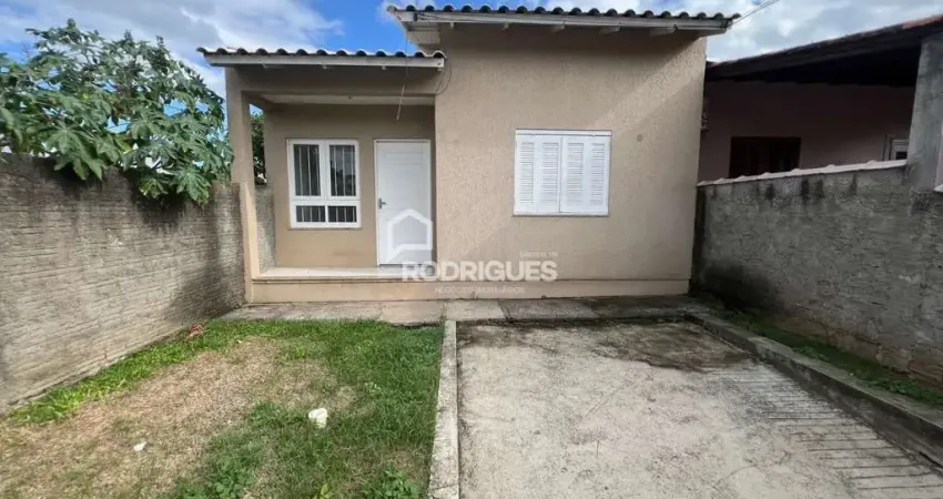 Casa com 2 quartos para alugar na Santa Maria, 137, São Jorge, Portão