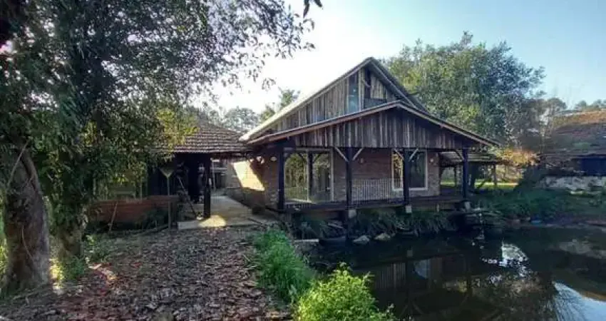 Casa em condomínio fechado com 3 quartos para alugar na Peterson, 430, São Jorge, Portão