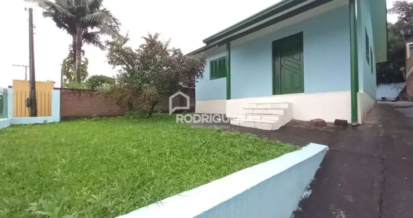 Casa com 3 quartos para alugar na Vereador Rodrigues da Silva, 90, São Jorge, Portão