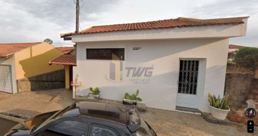 Casa com 3 quartos para alugar no Centro, São Carlos 