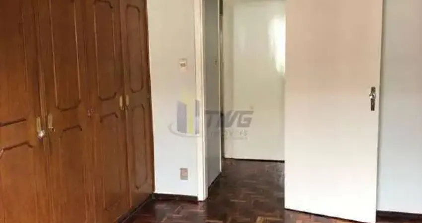 Casa com 4 quartos para alugar na Cidade Jardim, São Carlos 