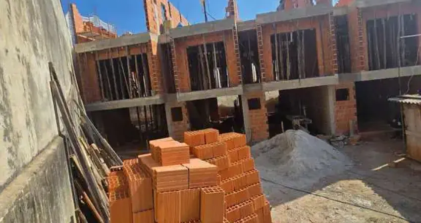 4 Sobrados em Construção - Condomínio fechado, Umuarama, Osasco, São Paulo.