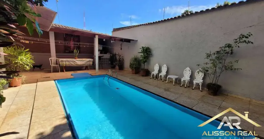 Linda Casa com piscina, jardim das Flores, Osasco, São Paulo.