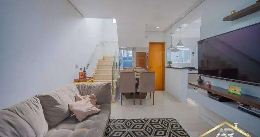 Belo Sobrado com 2 Dorms, 1 Wc, 2 Vagas - Pestana - Osasco.