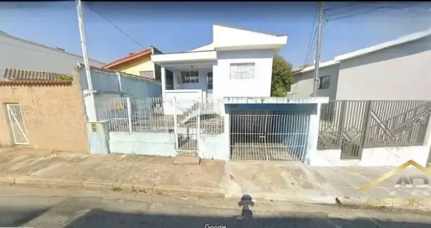 Casa Térrea Jd. das Flôres/Pestana 03 dormitórios + edícula com 02 quartos.