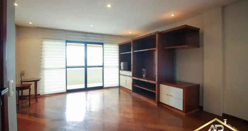 Apartamento 154m² em Alphaville sendo 04 Quartos e 03 Suítes.