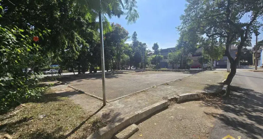 Excelente Terreno com 850m² na Avenida em Carapicuíba.