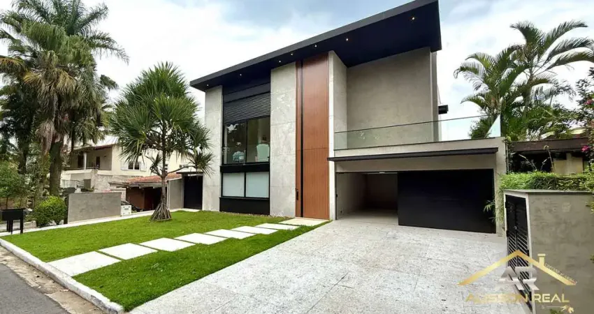 Belíssima Casa de 500m², 4 Quartos, 4 Suítes, 6 Vagas no Cond. Alpha II.
