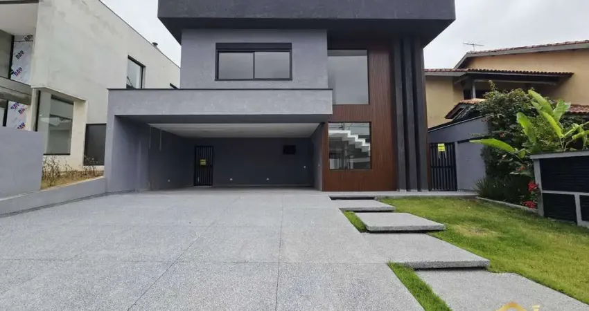 Belíssima casa nova nunca habitada, 4 Sts, 5 Wc, 360m² - Alphaville - SP.