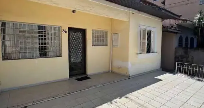 Sobrado de 250m² com 2 Quartos, 1 Banheiro, 5 Vagas - Campesina - Osasco.