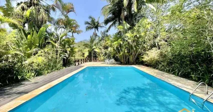 Casa à venda - 6 sts, 90% térrea, gourmet e spa com sauna e ofurô!