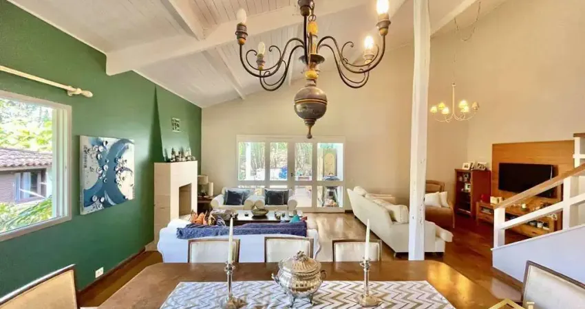 Casa em condomínio fechado com 4 quartos à venda na Alameda dos Manacás, Granja Viana, Cotia