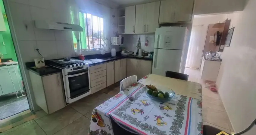 Excelente sobrado sendo 3 dormitórios no bussocaba, aceita permuta.