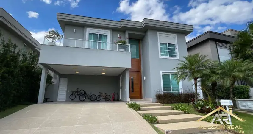 Casa em condomínio, com 4 sts, 6 wc, 4 vagas - 411m² - resid. tamboré 10.