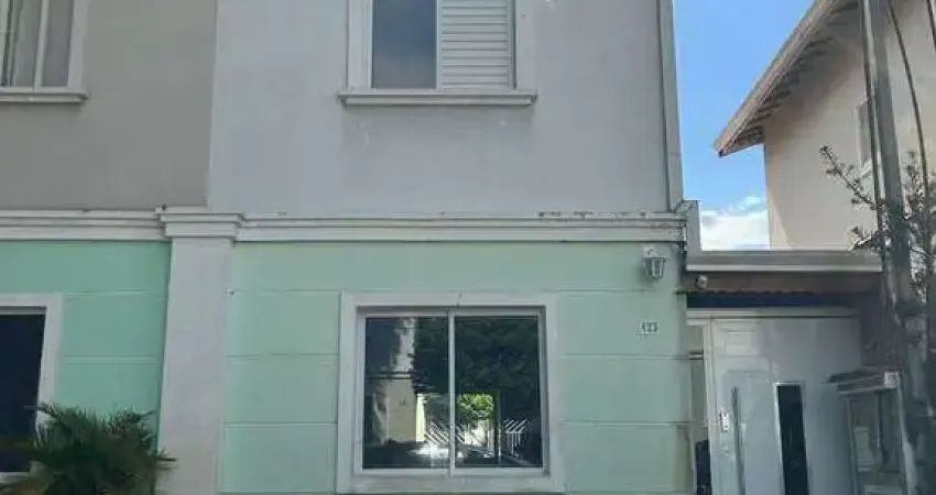 Casa de Condomínio, com 2 Quartos, 1 Suíte, 2 Vagas em Barueri - SP.