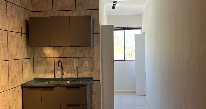 Apartamento 1 dormitório Av Pres Costa e Silva no Boqueirão