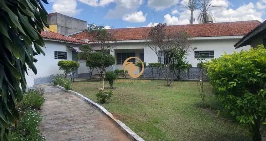 Vendo ou Alugo casa 3 quartos - R$ 2.500.000,00 - Alvinópolis - Atibaia - SP