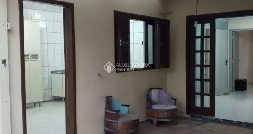 Casa com 3 quartos para alugar na Natalino Marinho do Rego, 55, Ingleses do Rio Vermelho, Florianópolis